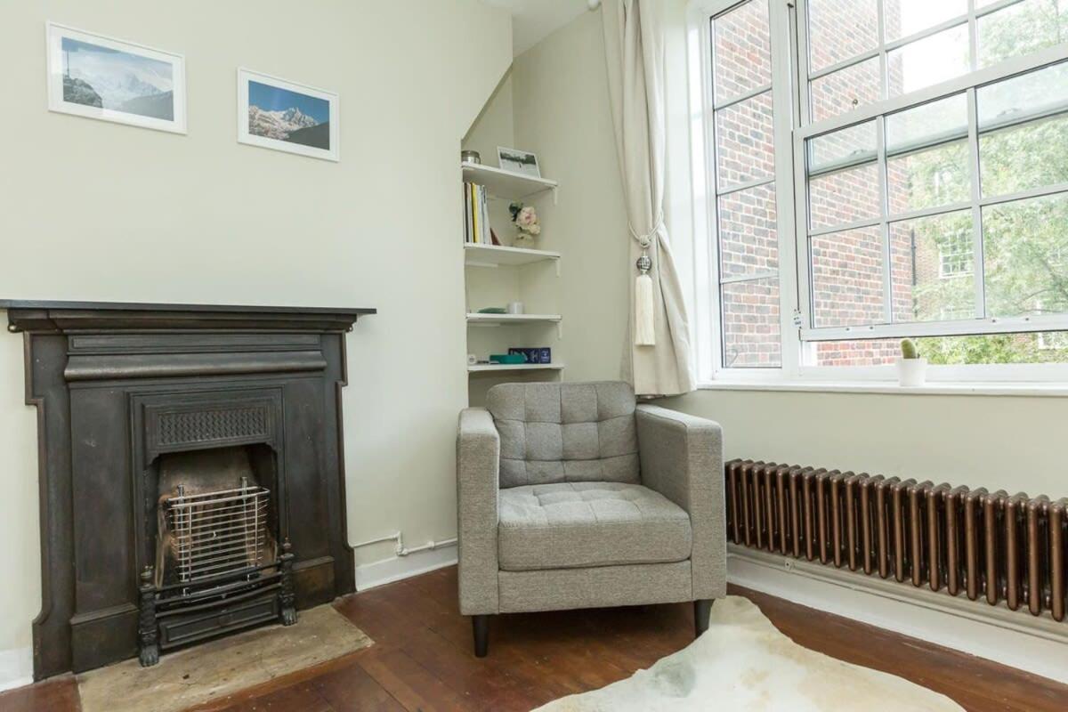 Convenient 2 Bedroom In Apartment *